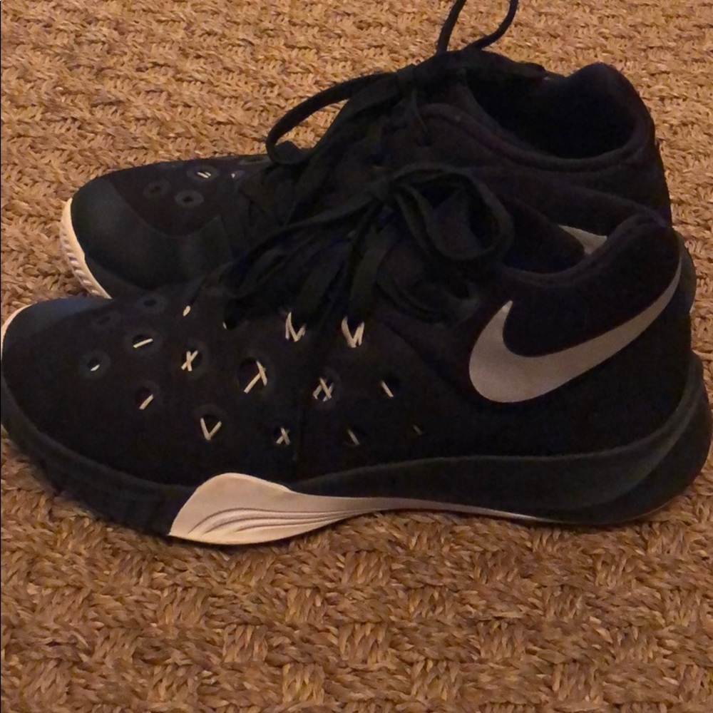 Nike Zoom Hyperquickness 2015 Basketball Shoe - Picture 2 of 12